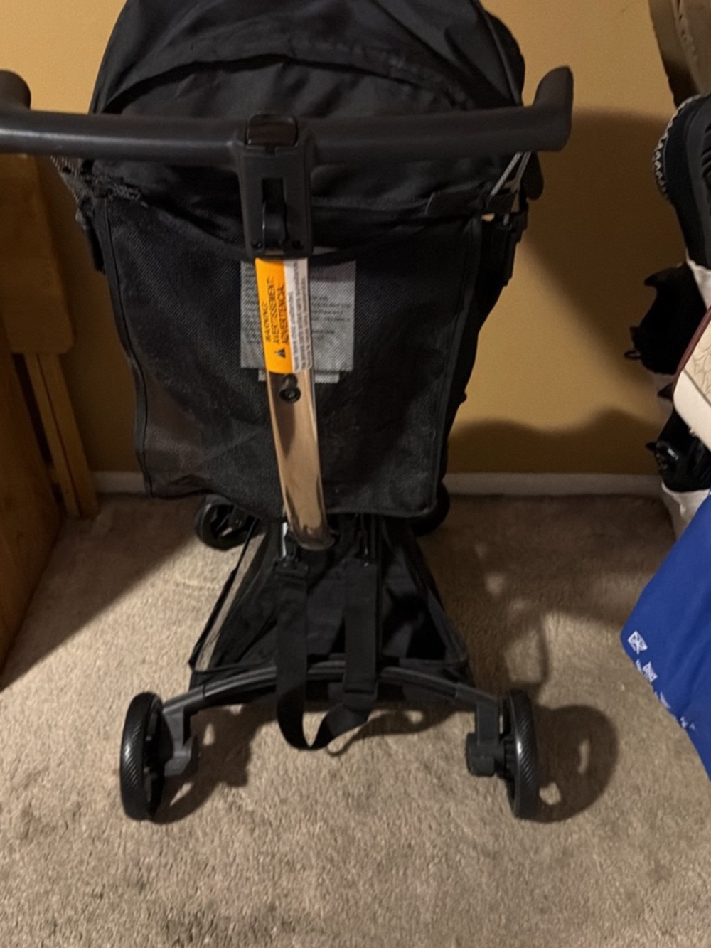 Stroller - Picture 2 of 4